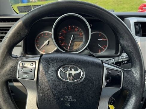 Used 2011 Toyota 4Runner SR5 image 15