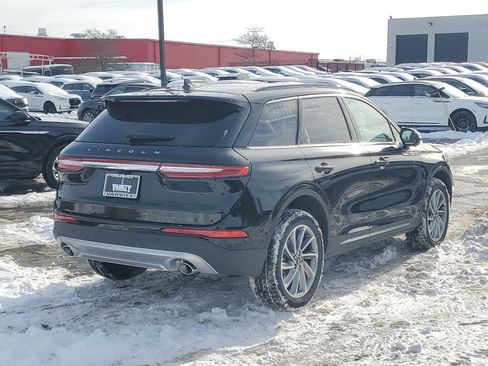 New 2026 Lincoln Corsair Premiere image 4