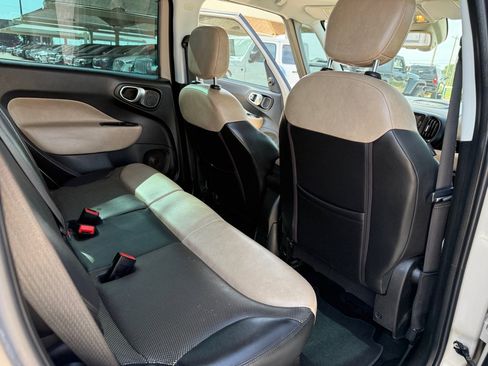 Used 2014 FIAT 500L Lounge FWD image 15