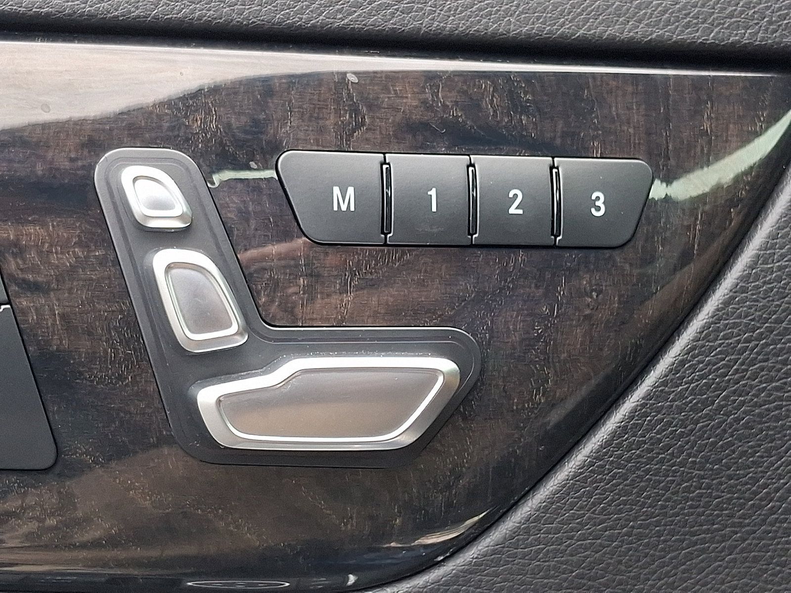 Used 2017 Mercedes-Benz SLC 300 image 29