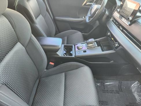 Used 2023 Mitsubishi Outlander ES FWD image 19