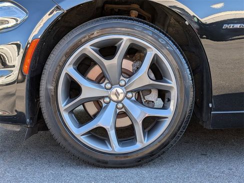 Used 2018 Dodge Charger R/T image 24