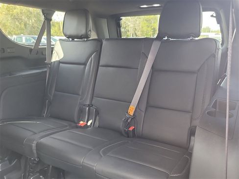 Used 2024 GMC Yukon XL Denali w/ Denali Reserve Package image 13