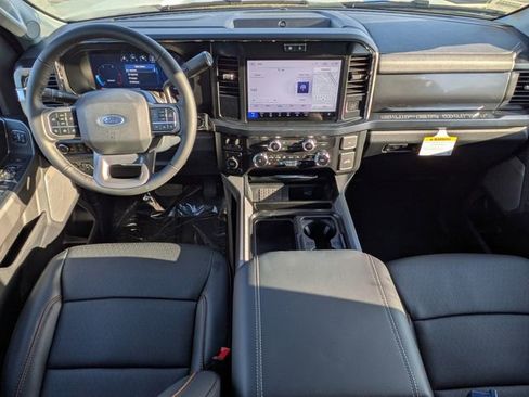 New 2026 Ford F250 Lariat w/ FX4 Off-Road Package image 15