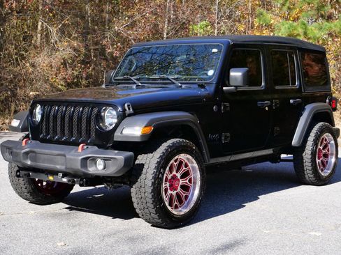 Used 2022 Jeep Wrangler Unlimited Sport image 6