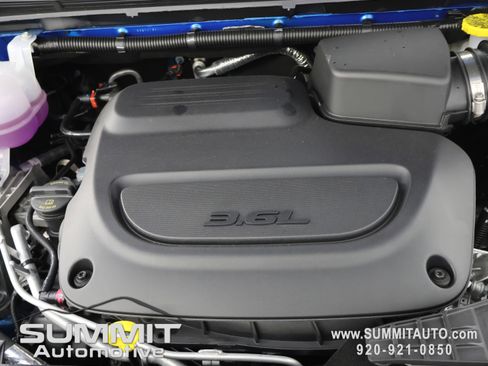 New 2026 Chrysler Pacifica Limited w/ S Appearance Package AWD/4WD image 26