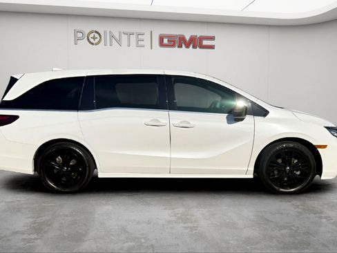Used 2025 Honda Odyssey Sport-L image 9