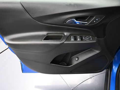 Used 2024 Chevrolet Equinox LT image 23