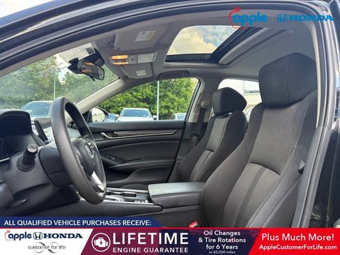Used 2018 Honda Accord EX image 6