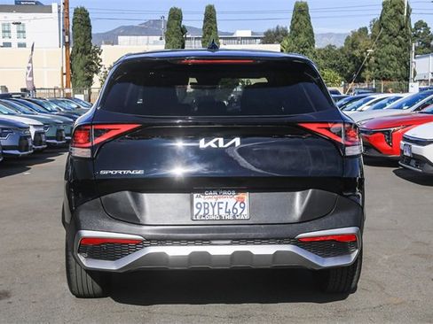 Used 2023 Kia Sportage EX image 9