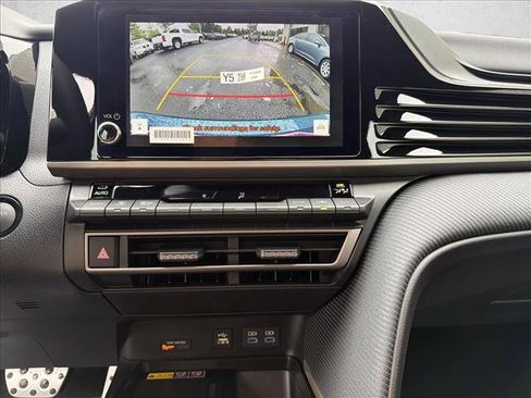New 2026 Toyota Camry SE FWD image 17