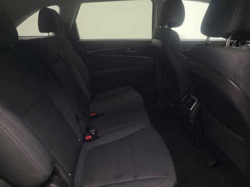 Used 2016 Kia Sorento FWD w/ LX Convenience Package image 19