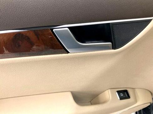 Used 2014 Mercedes-Benz C 300 4MATIC Sedan image 30