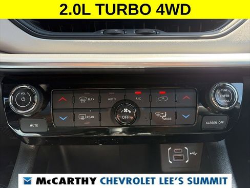 Used 2025 Jeep Compass Limited AWD/4WD image 9