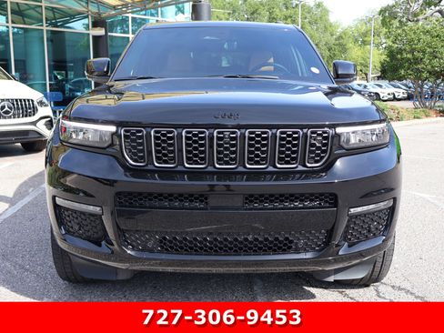 Used 2025 Jeep Grand Cherokee L Summit w/ Advanced Protech Group IV AWD/4WD image 12
