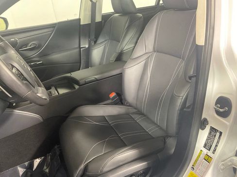 Used 2024 Lexus ES 350 Ultra Luxury w/ Accessory Package (Z1) FWD image 13