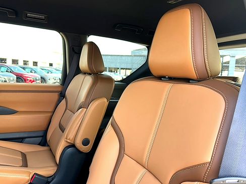 New 2026 Nissan Armada SL AWD/4WD image 14