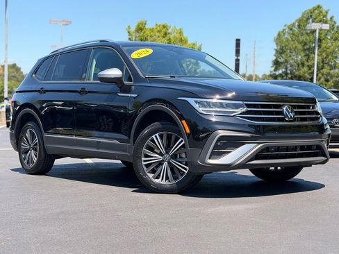Used 2024 Volkswagen Tiguan Wolfsburg Edition FWD image 2