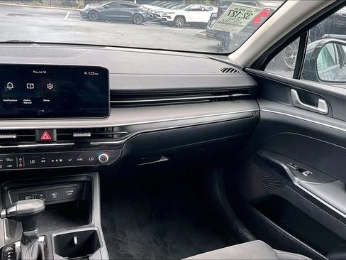 Used 2025 Kia K5 LXS FWD image 26