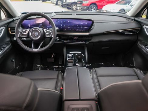 Used 2025 Buick Envision Avenir AWD/4WD image 25