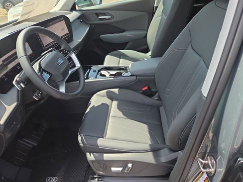 New 2026 Audi Q3 quattro 2.0T AWD/4WD image 4