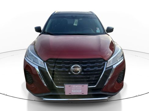 Used 2021 Nissan Kicks SV FWD image 2