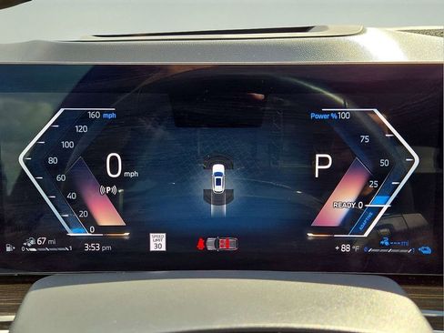 Used 2024 BMW X5 xDrive50e image 24