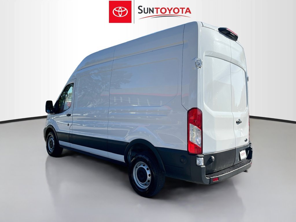Used 2024 Ford Transit 250 148 High Roof w/ Load Area Protection Package RWD image 5