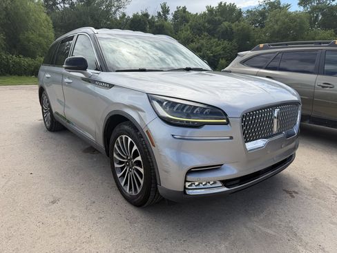 Used 2020 Lincoln Aviator Reserve RWD image 6
