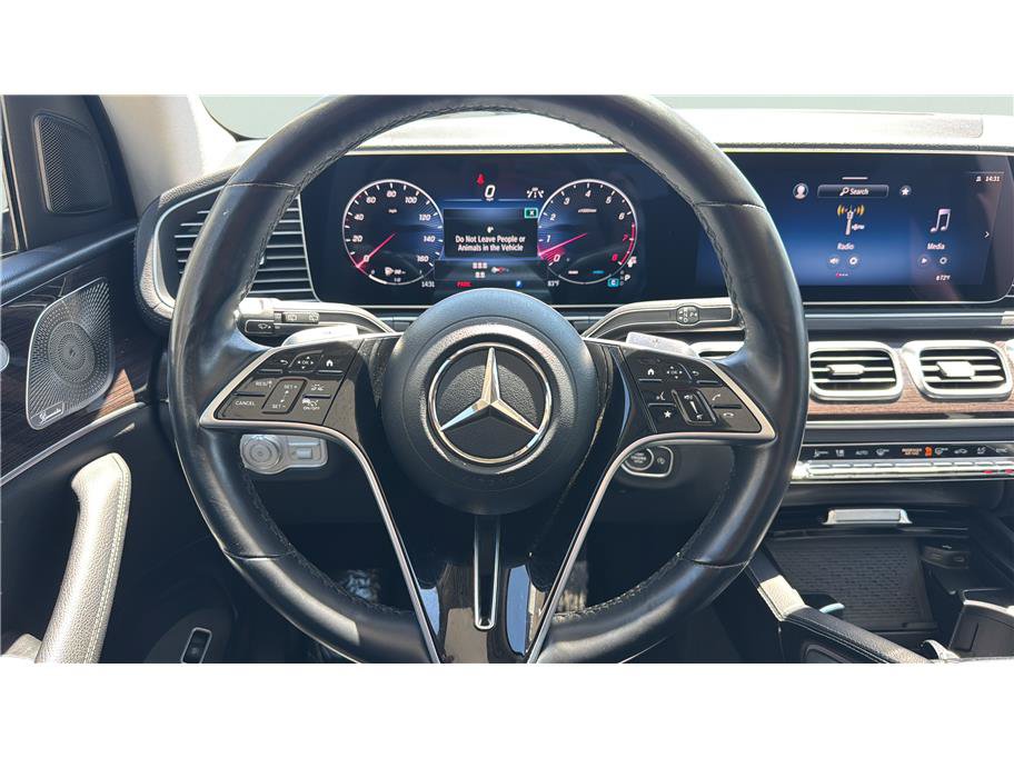 Used 2024 Mercedes-Benz GLS 450 4MATIC image 28