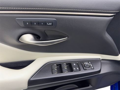 Used 2021 Lexus ES 350 F Sport w/ Special Edition image 32