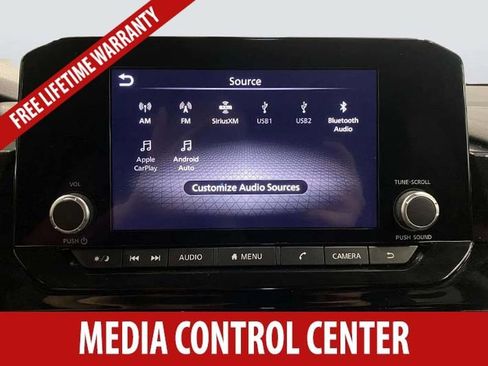 Used 2025 Nissan Pathfinder SV FWD image 13