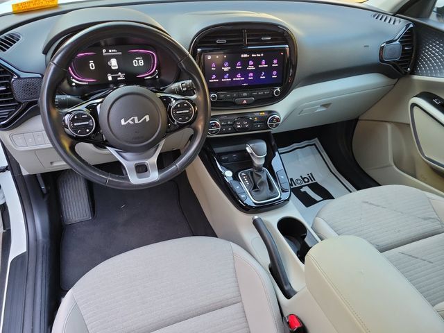 Used 2023 Kia Soul EX FWD image 19