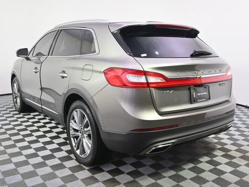 Used 2016 Lincoln MKX Reserve w/ Driver Assistance Package AWD/4WD image 4