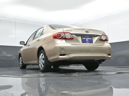 Used 2011 Toyota Corolla LE FWD image 38