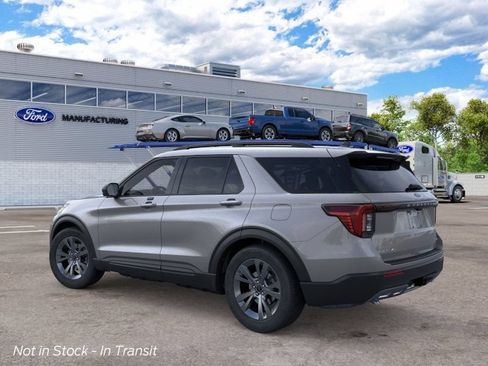 New 2026 Ford Explorer Active w/ Active Comfort Package AWD/4WD image 4