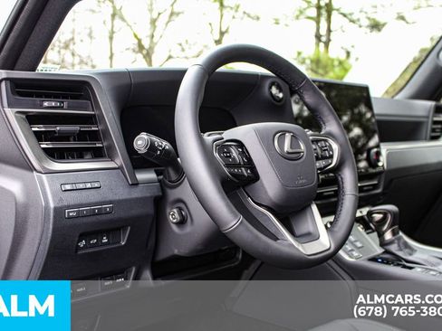 Used 2025 Lexus GX 550 550 Overtrail image 32