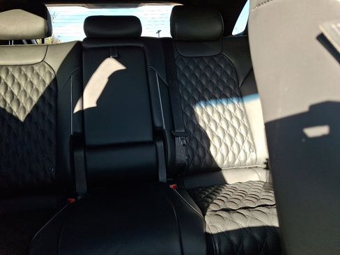 Used 2022 Genesis GV70 3.5T Sport w/ Sport Advanced Package image 20