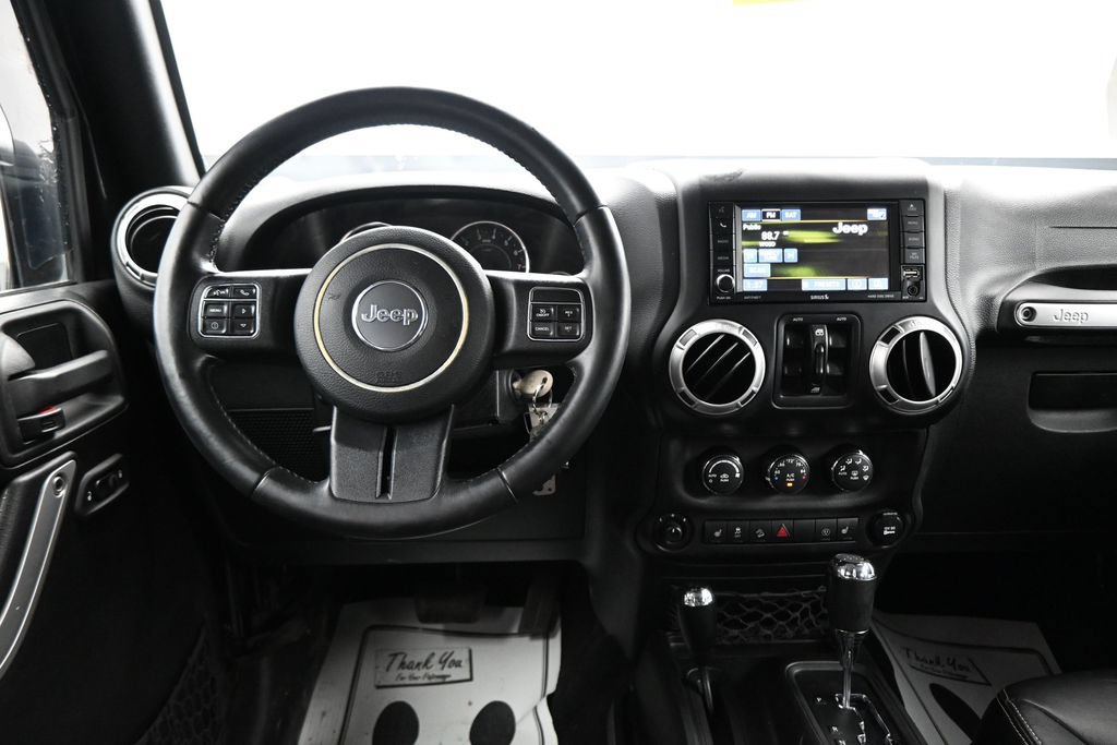 Used 2017 Jeep Wrangler Unlimited Sahara w/ Dual Top Group AWD/4WD image 20