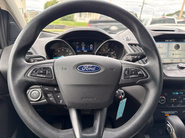 Used 2018 Ford Escape SE w/ Ford Safe & Smart Package AWD/4WD image 12