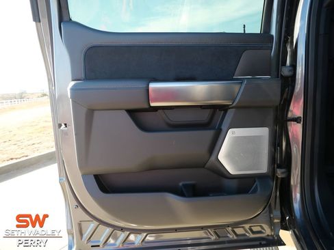 New 2026 Ford F250 Platinum w/ FX4 Off-Road Package image 14