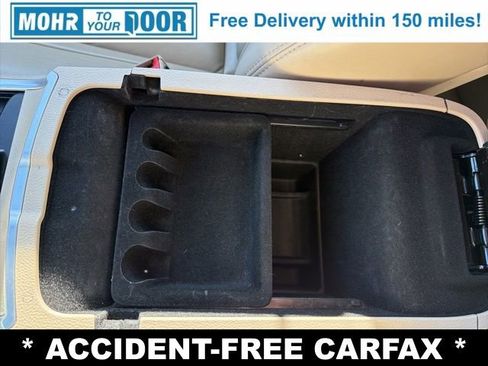 Used 2014 Chrysler 300 Base image 23