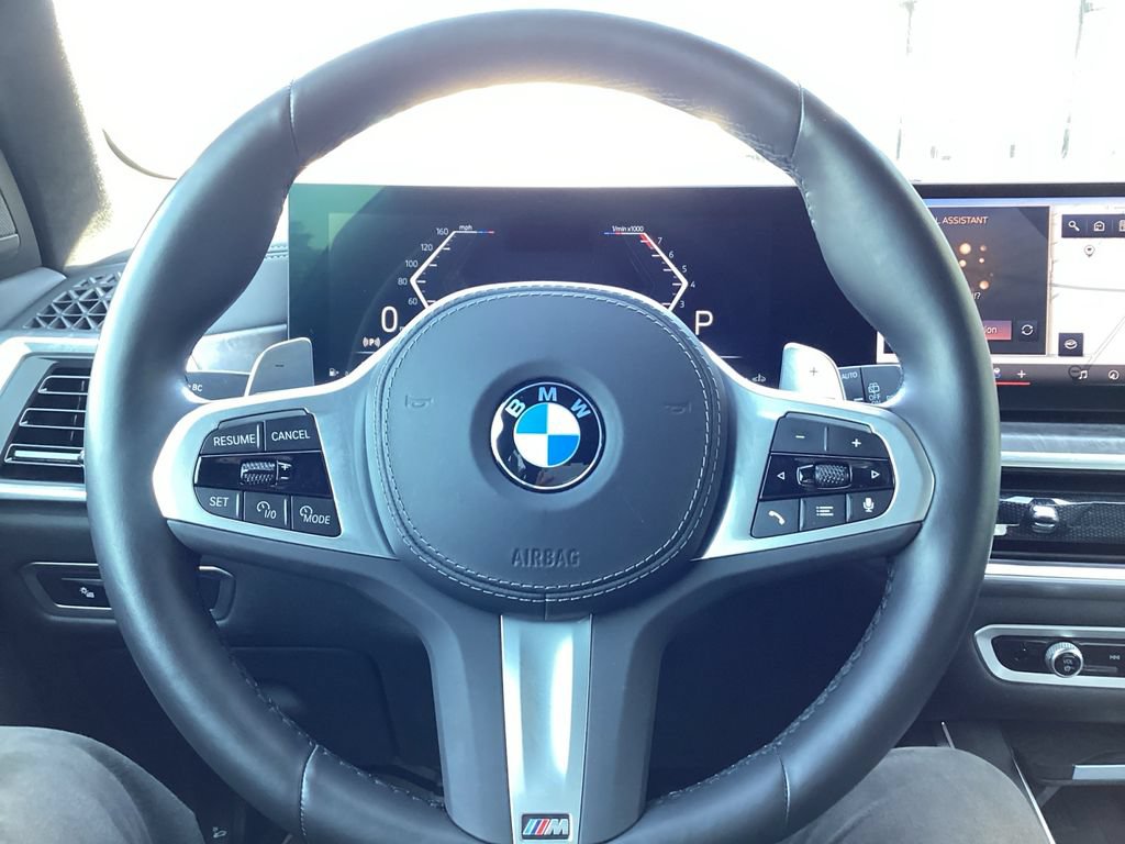 Used 2024 BMW X7 xDrive40i w/ M Sport Package AWD/4WD image 20