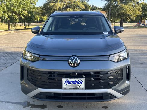 Used 2026 Volkswagen Tiguan S FWD image 3
