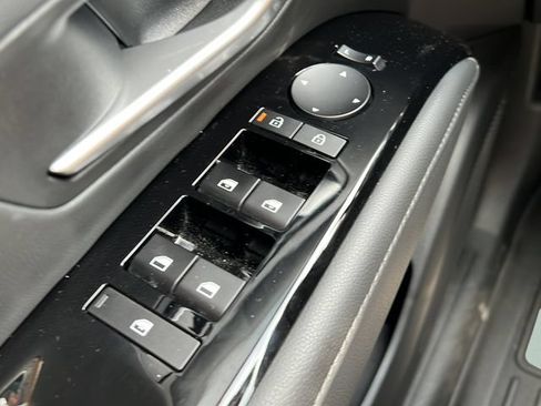 Used 2025 Hyundai Tucson Limited FWD image 30