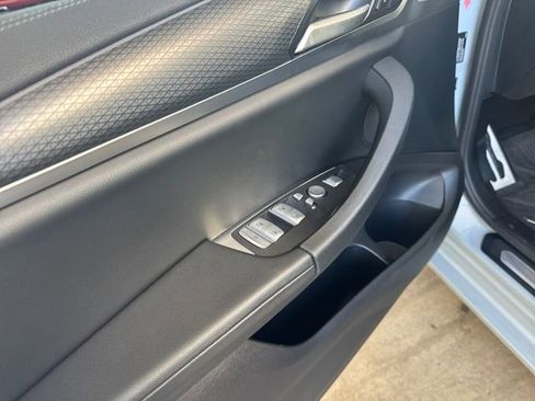 Used 2023 BMW X4 M40i w/ Parking Assistance Package image 7