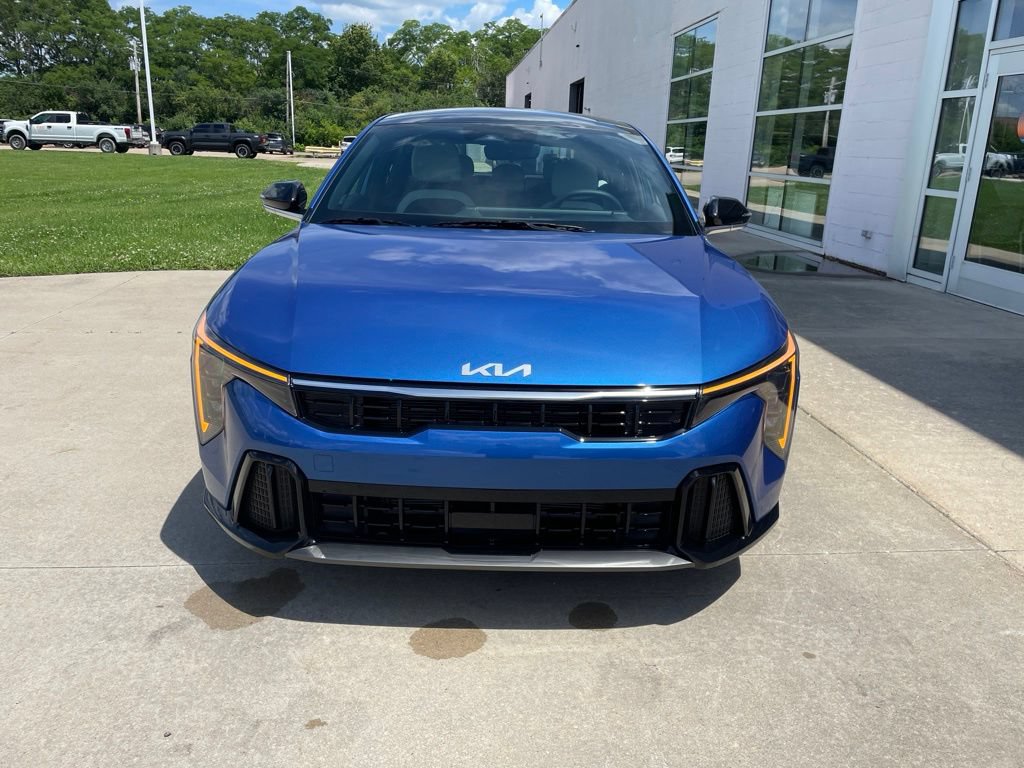 New 2026 Kia K4 GT-Line w/ GT-Line Premium Package FWD image 3