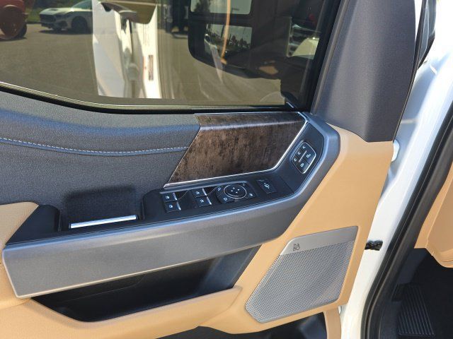 Used 2024 Ford F250 Lariat w/ Chrome Package AWD/4WD image 12