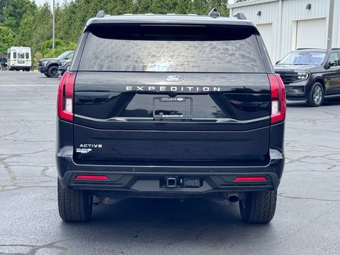 Used 2025 Ford Expedition Active AWD/4WD image 21