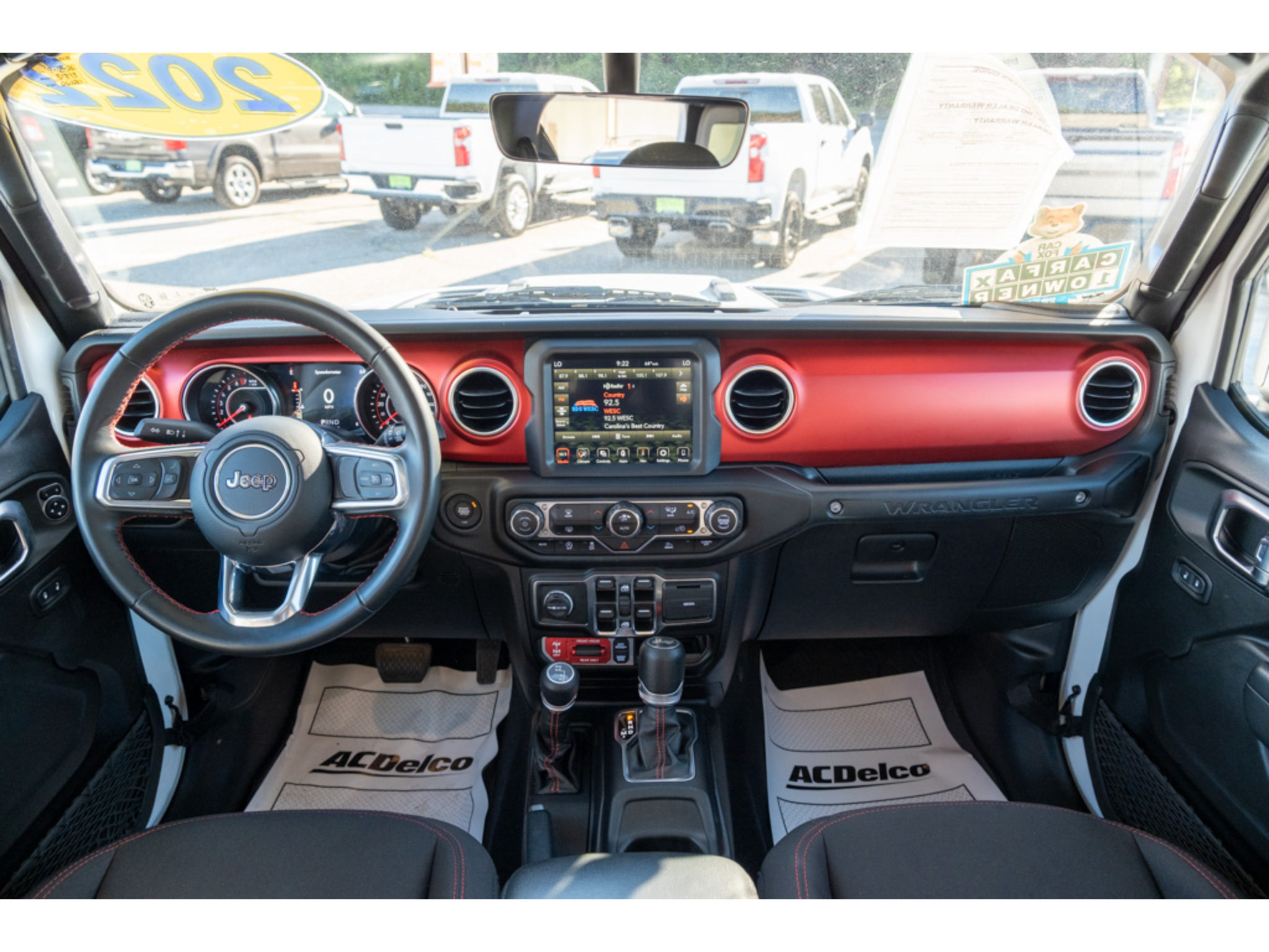 Used 2022 Jeep Wrangler Unlimited Rubicon w/ Xtreme Recon 35" Tire Package AWD/4WD image 32